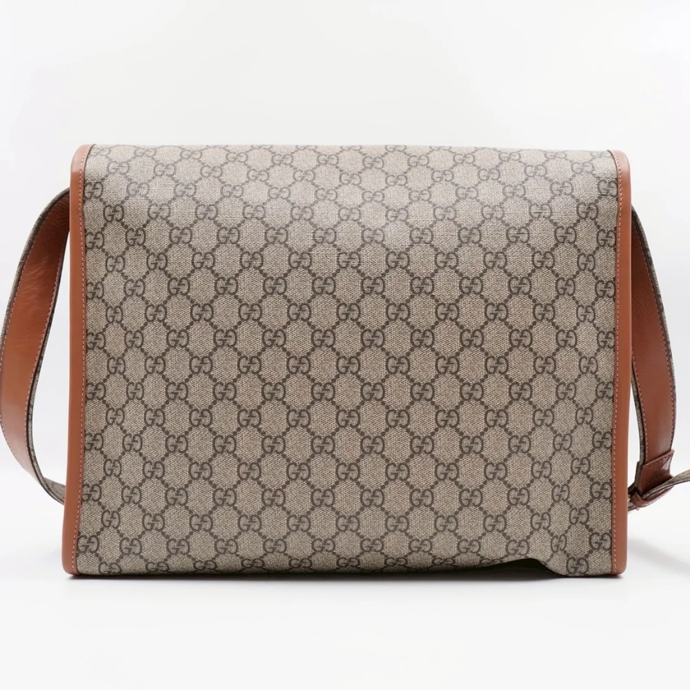 CE45 💟 GUCCI GG Monogram Flap Messenger Bag